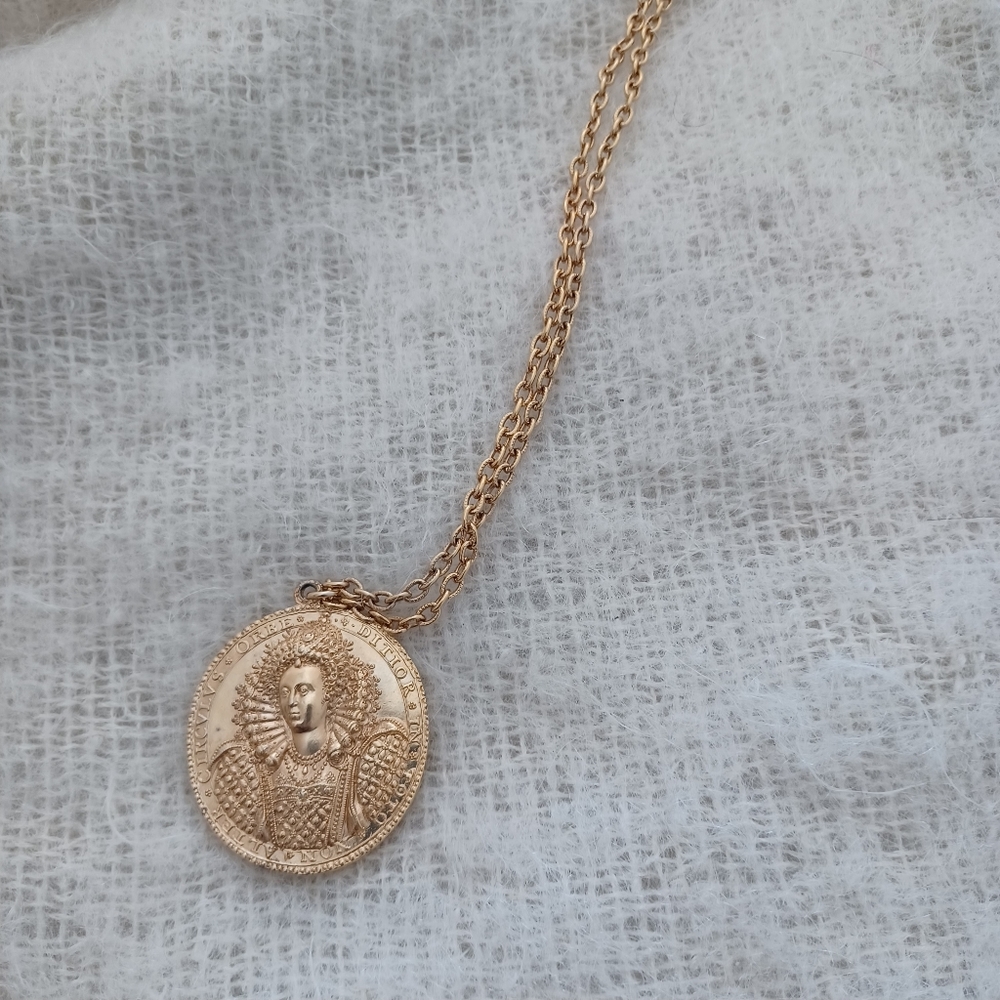 Museum Replica of Elizabethan English Pendant